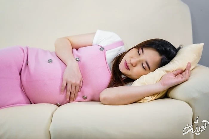 به پهلو خوابیدن در بارداری